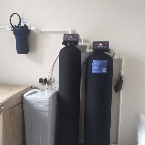 ����� Runxin F117Q3 � �������� 1044